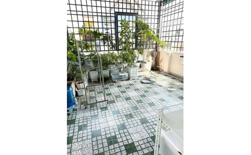 NHÀ ĐẸP KHU LÊ VĂN QUỚI, 32M2, 3 TẦNG, HẺM XE HƠI GIÁ 4.X TỶ